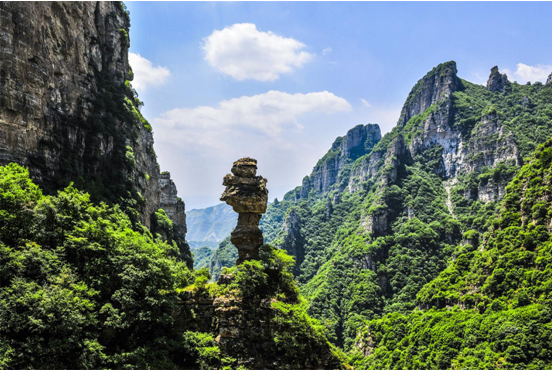 追云白石山，赏“花”暖泉镇