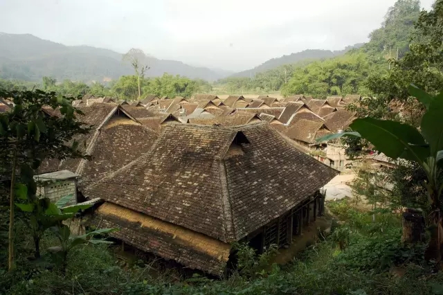 云南西双版纳旅游必看攻略：探访热带雨林中的“天籁胜境”